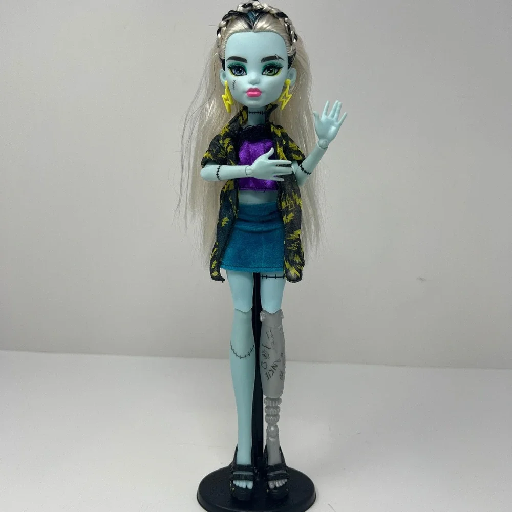 Monster High Frankie Stein G3 Doll Blue Purple Lightning‎ Bolt Fashion 2022